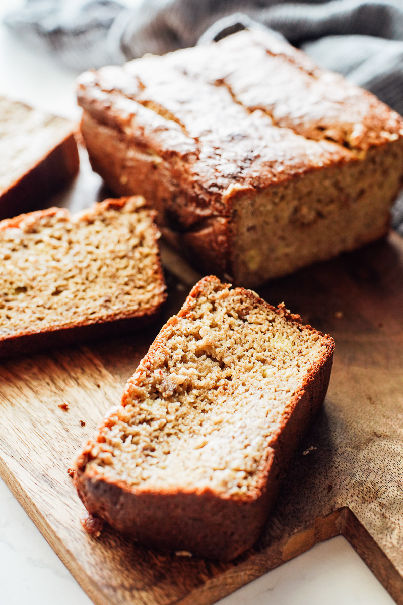 Easy Almond Flour Banana Bread: Moist, Gluten-Free & Not Dense